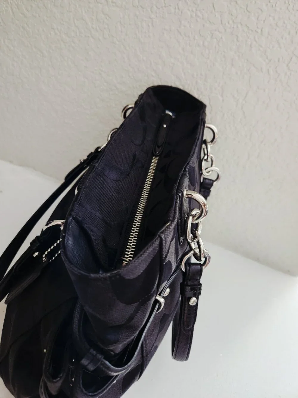 Like New Coach Signature Black Shoulder Bag Purse